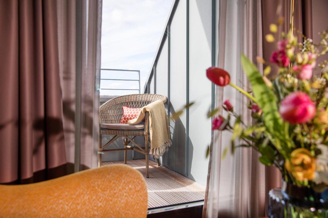 Das James Flensburg Exterior foto A room at the hotel